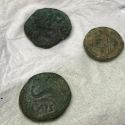 Anonimo restituisce tre monete antiche al Parco Archeologico di Paestum