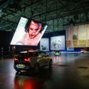 A Rotterdam una mostra drive in con opere di grandi artisti, da Kokoschka a Nauman