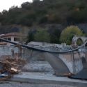 Alluvione in Piemonte, devastato il ponte romano di Bagnasco