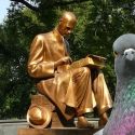 Tre proposte per la statua di Montanelli a Milano. Vota la tua preferita