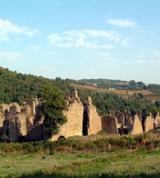 Il caso dell’Abbazia di Corazzo: un furto del passato e del futuro? Con intervista a Salvatore Settis