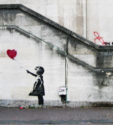 Roma, in autunno la mostra di Banksy al Chiostro del Bramante con oltre 90 opere