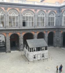 Palazzo Reale di Napoli accoglie nel suo cortile la casa dell'attivista afroamericana Rosa Parks