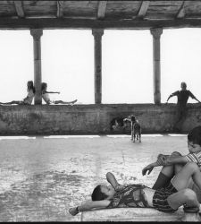 Venezia, a Palazzo Grassi una grande mostra su Henri Cartier-Bresson curata da cinque personalità dell'arte 