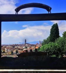 Come Magritte, ma col panorama di Firenze: Jean-Michel Folon al Giardino delle Rose