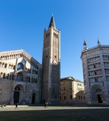 I capolavori di Benedetto Antelami sulla facciata del Battistero di Parma: lo zooforo e i portali