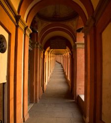 Bologna dedica una mostra ai suoi portici, candidati Patrimonio Unesco