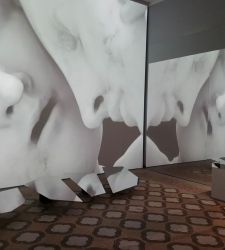 Canova in Carrara is a flop: a meaningless exhibition of plaster casts, peep shows, mignon reproductions and video projections