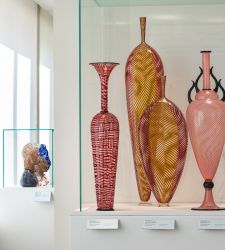 Come il vetro veneziano ha influenzato lo Studio Glass Americano: una mostra a Venezia
