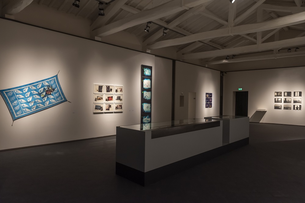 Sala della mostra su Gianni Melotti