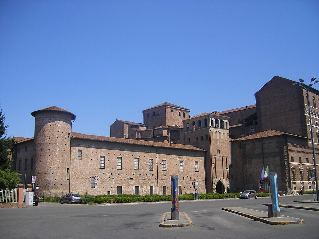 Piacenza, Palazzo Farnese, la porzione del castello visconteo rimasta. Ph. Szeder LÃ¡szlÃ³