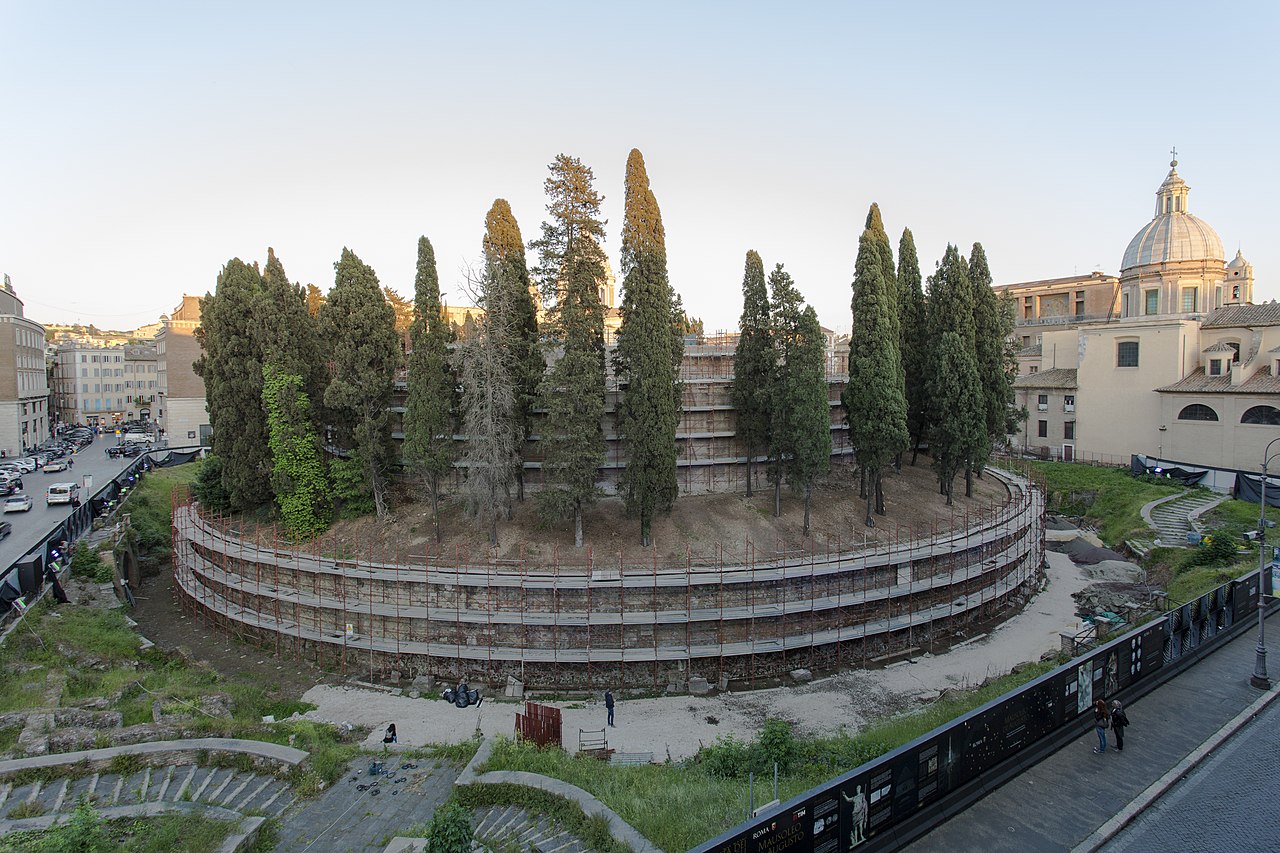 Il Mausoleo durante il restauro. Ph. Credit Fondazione TIM
