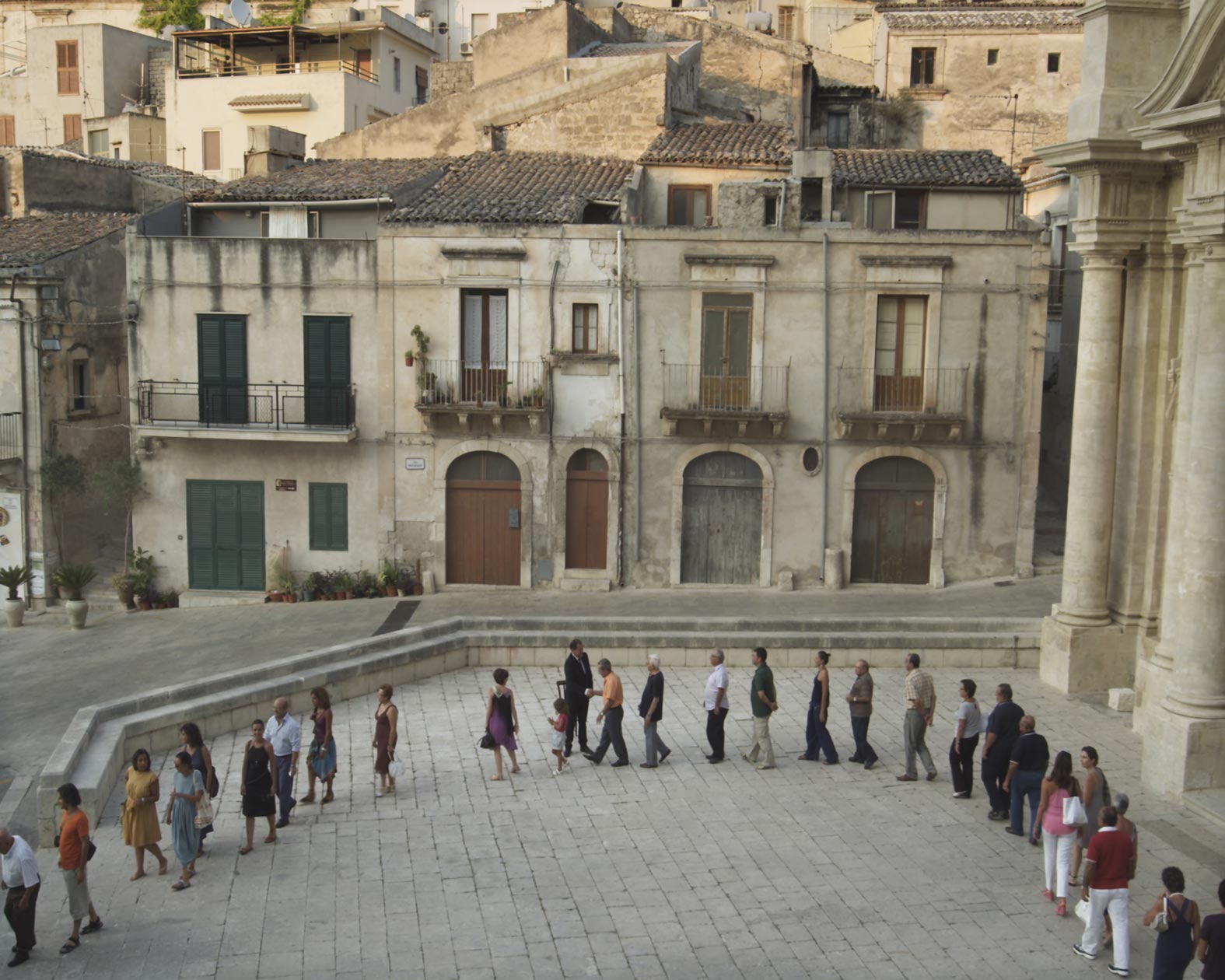 Adrian Paci, The Encounter (2011; video proiezione hd in Blue Ray, colore, suono, durata 22')
 Adrian Paci, The Encounter (2011; video proiezione hd in Blue Ray, colore, suono, durata 22')