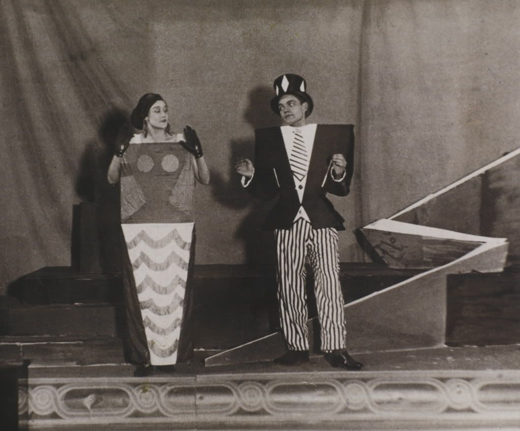 Costumi di Sonia Delaunay per Le coeur à gaz di Tristan Tzara (1923)