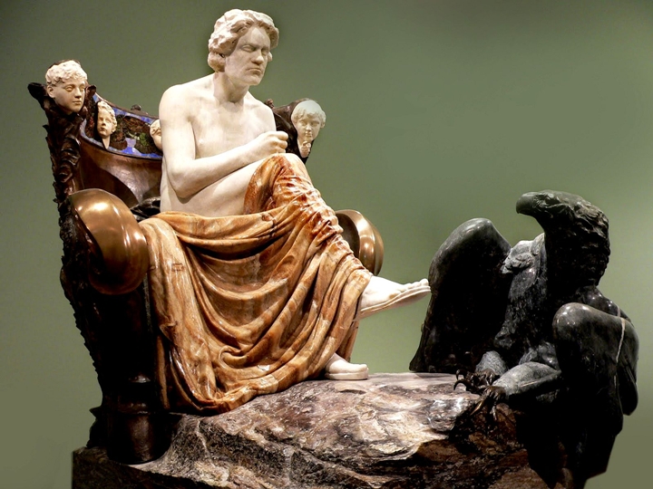 Max Klinger, Monumento a Beethoven (1902; materiali vari, altezza 310 cm; Lipsia, Museum der bildenden Künste). Opera non esposta a Rovigo
 Max Klinger, Monumento a Beethoven (1902; materiali vari, altezza 310 cm; Lipsia, Museum der bildenden Künste). Opera non esposta a Rovigo