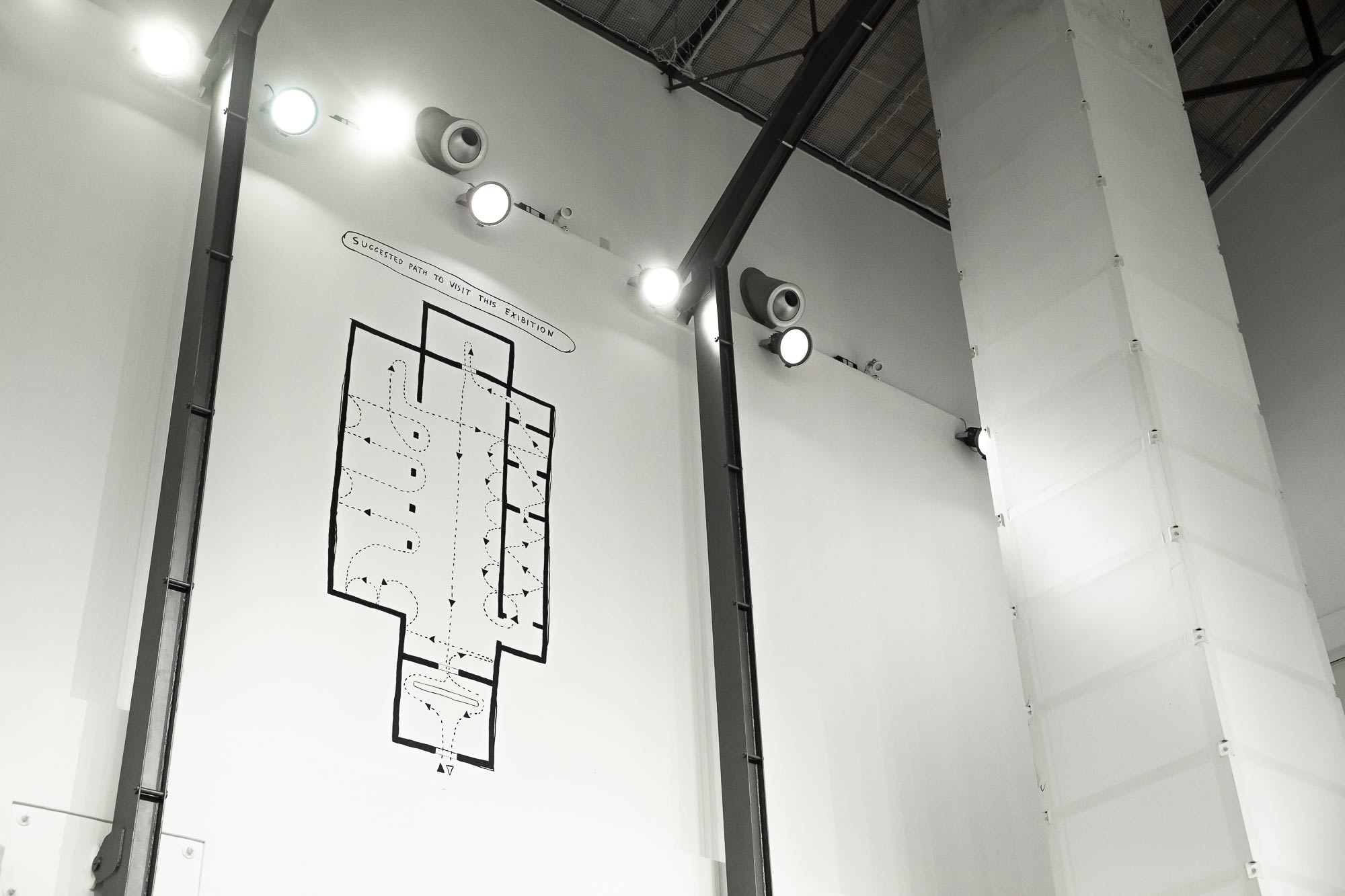 Suggested path to visit the exhibition
