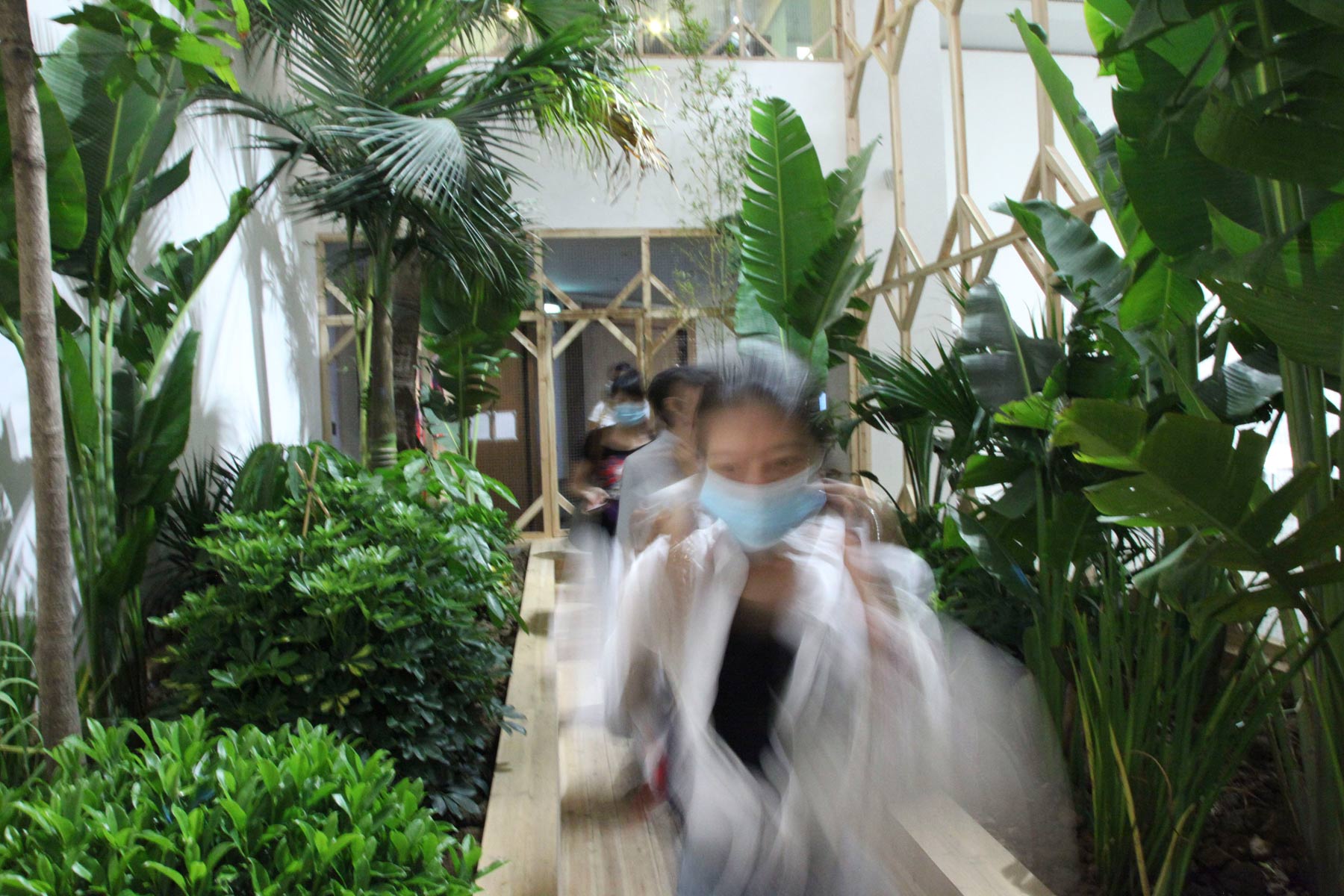 Koen Vanmechelen, Modified spaces
