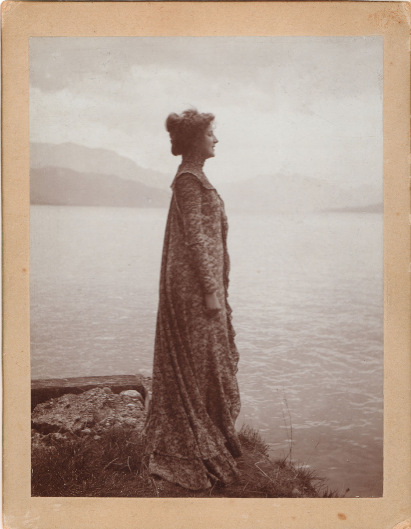 Emilie Flöge photographiée par Klimt (1906) ©Fondation Klimt, Vienne