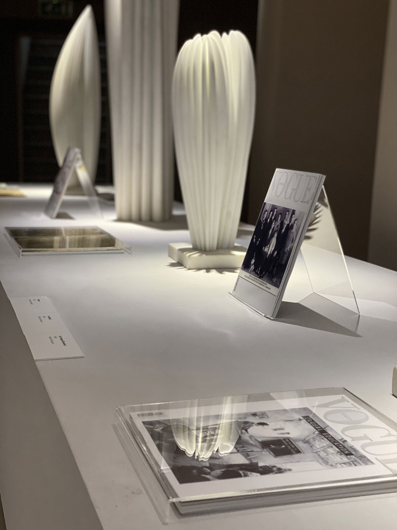 Veduta della mostra Carta Bianca. Una nuova storia
