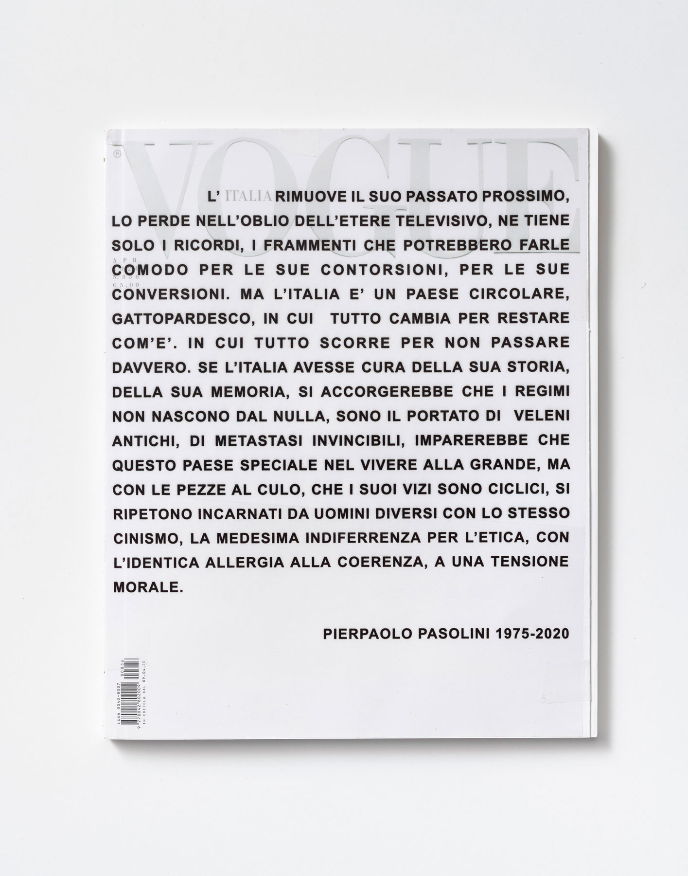 Francesco Arena, Senza titolo (2020; stampa su adesivo trasparente su copertina). Su gentile concessione dell’artista, foto di Giorgio Benni
