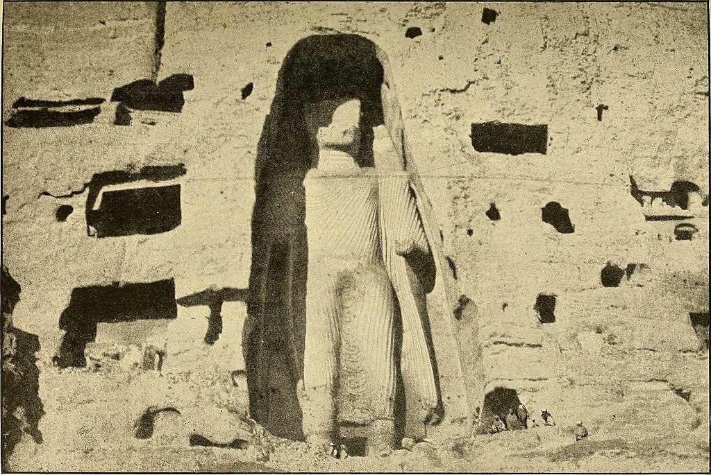 Il Buddha di Bamiyan minore. Foto di John Alfred Gray del 1895
 Il Buddha di Bamiyan minore. Foto di John Alfred Gray del 1895
