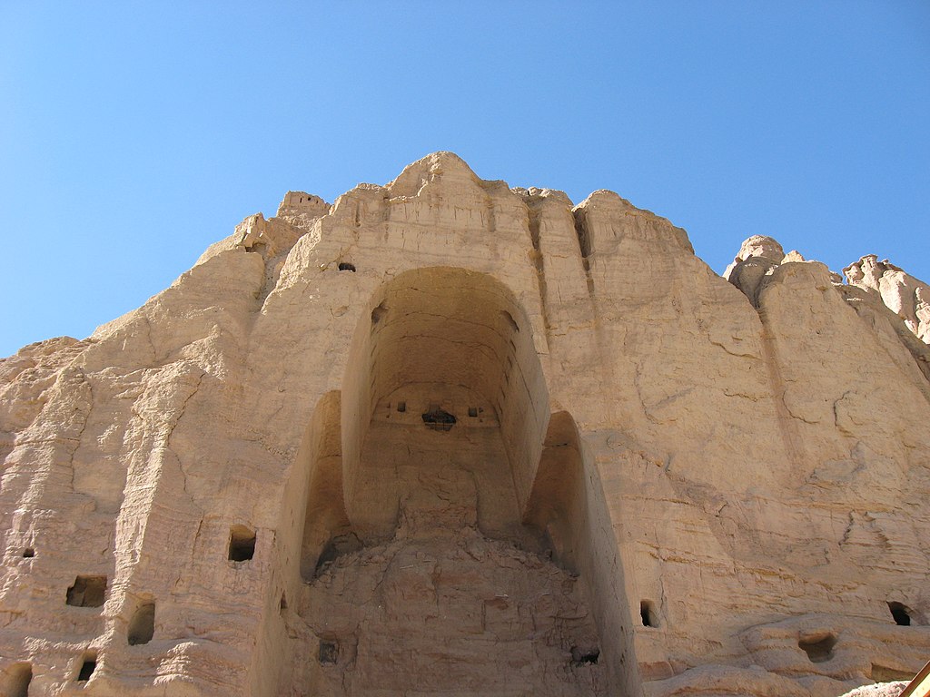 La nicchia del Buddha maggiore dopo la distruzione. Foto di Tracy Hunter
 La nicchia del Buddha maggiore dopo la distruzione. Foto di Tracy Hunter