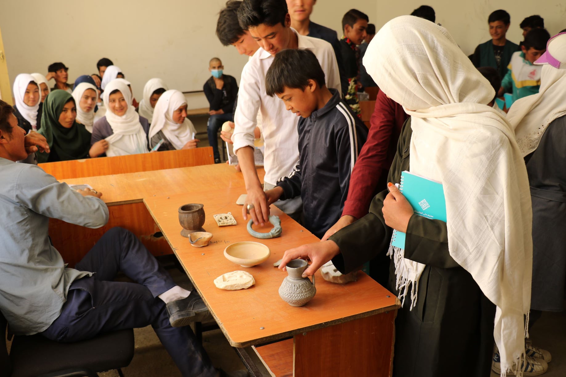 Uno dei laboratori del programma educativo del Museo. Foto: Museo Nazionale dell’Afghanistan
