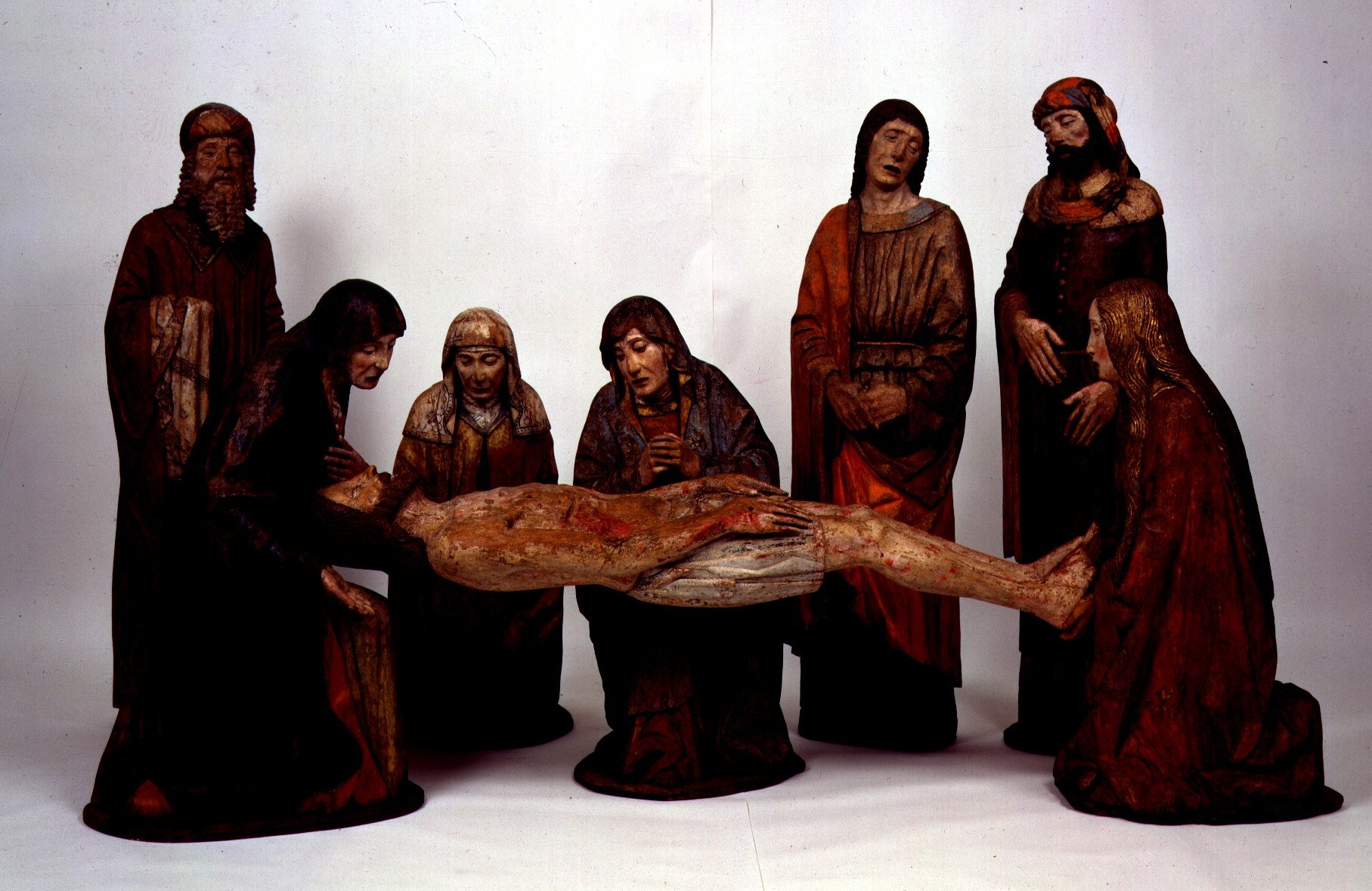 Maestro di Santa Maria Maggiore (Domenico Merzagora), Compianto sul Cristo morto (1480 circa; legno di pioppo intagliato e dipinto; Torino, Museo Civico d'Arte Antica)

