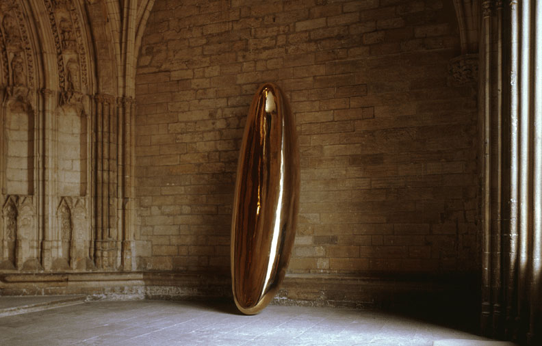 Anish Kapoor, Untitled (1999; bronzo, 446 x 125 x 109 cm)
 Anish Kapoor, Untitled (1999; bronzo, 446 x 125 x 109 cm)