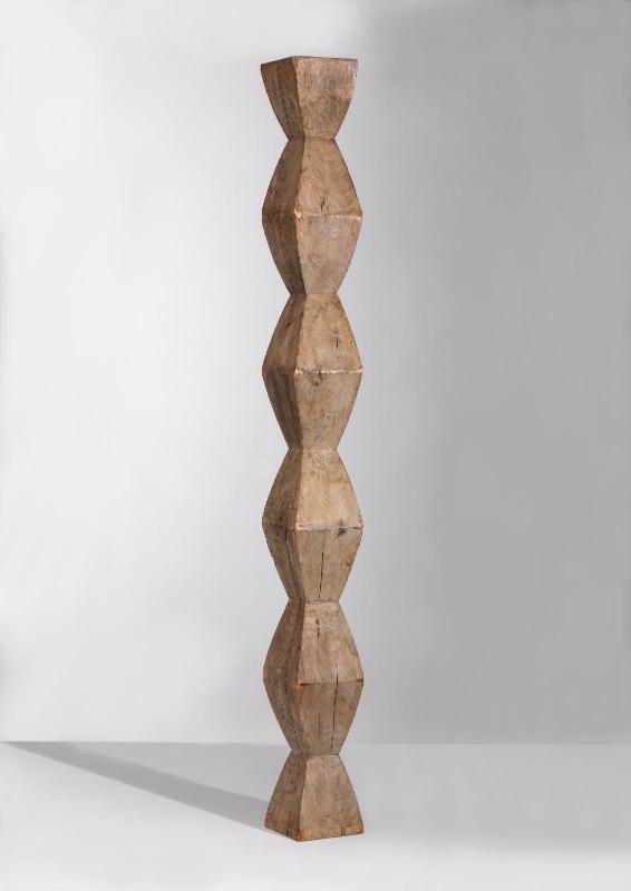Costantin Brâncuși, La colonne sans fin III (ante 1928; legno, 301,5 x 30 x 30 cm; Parigi, Centre Pompidou)
 Costantin Brâncuși, La colonne sans fin III (ante 1928; legno, 301,5 x 30 x 30 cm; Parigi, Centre Pompidou)