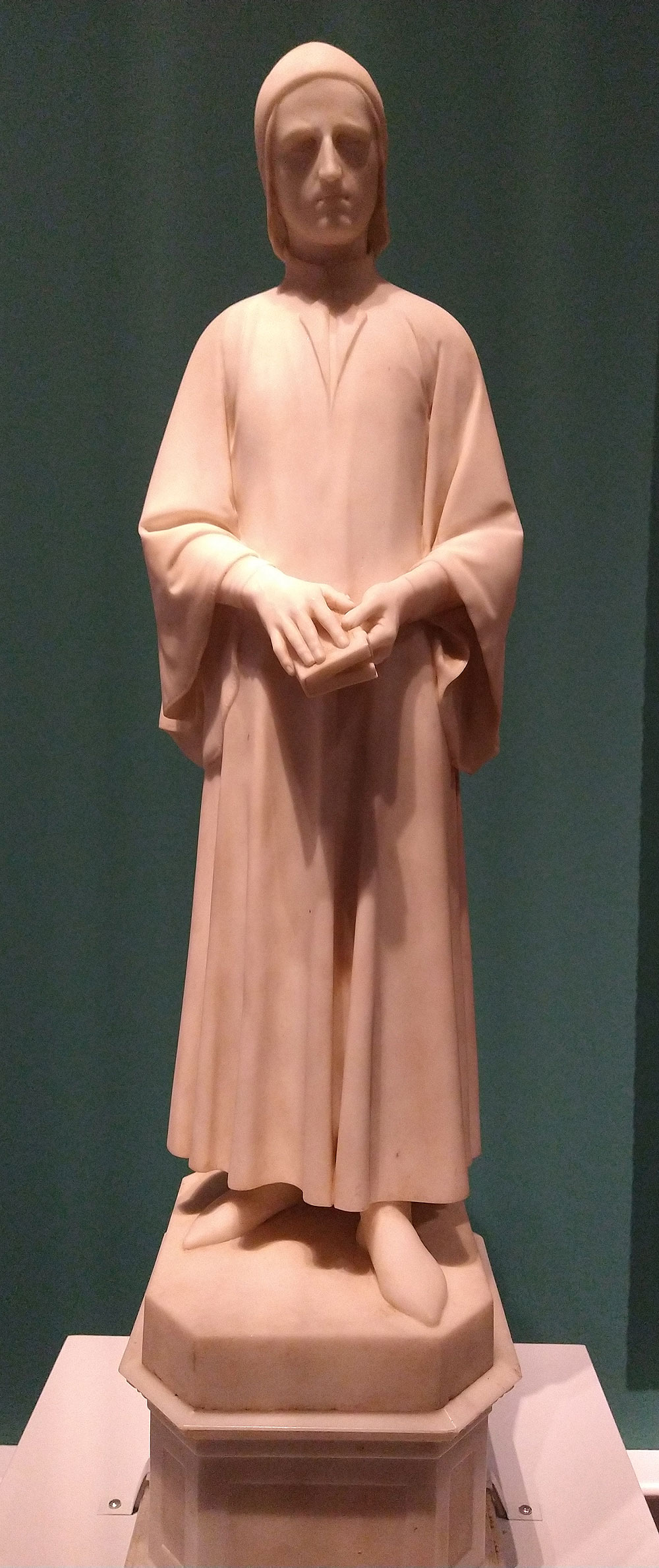 Giovanni Duprè, Dante (1845; marmo, 70 x 22 x 24 cm; Siena, Collezione Chigi Saracini, Fondazione Accademia Musicale)
