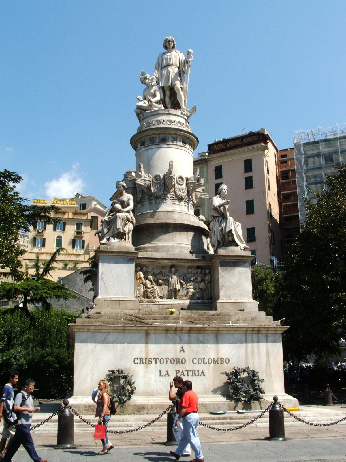 Monumento a Colombo, Genova, Piazza Acquaverde. Foto Twice25
