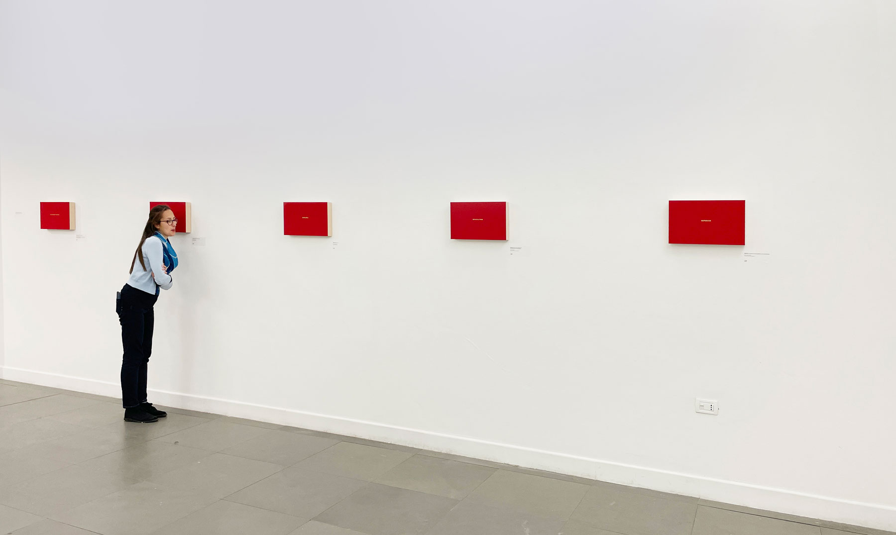 Sala della mostra Resurrezioni, Insurrezioni, Azioni 2009-2021. Foto di Enrico Amici
