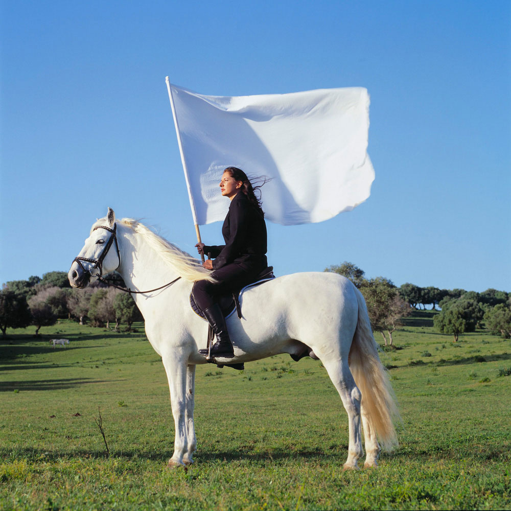 Marina Abramovi&#x0107;, The Hero (2001; video, durata 14'21'')
