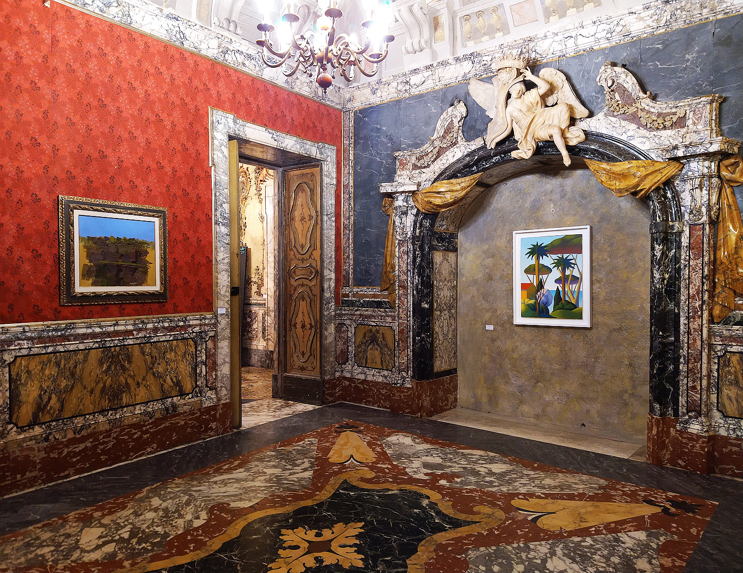 Sala della mostra Uguali Disuguali
