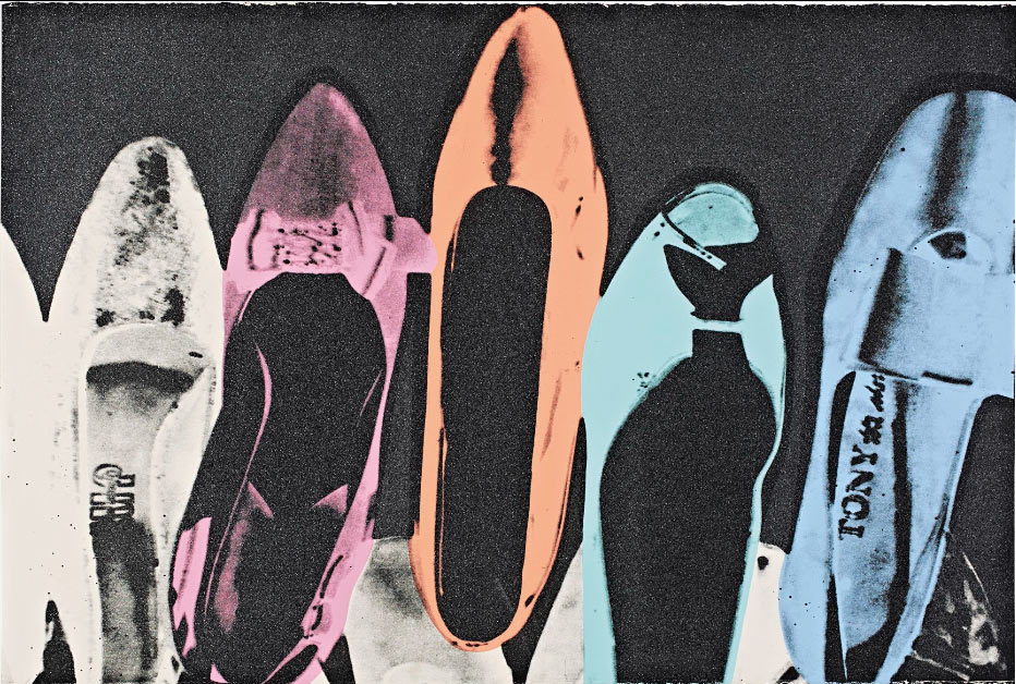 Andy Warhol, Diamond Dust Shoes (1980; serigrafia su carta, 1016 x 1254 mm)

