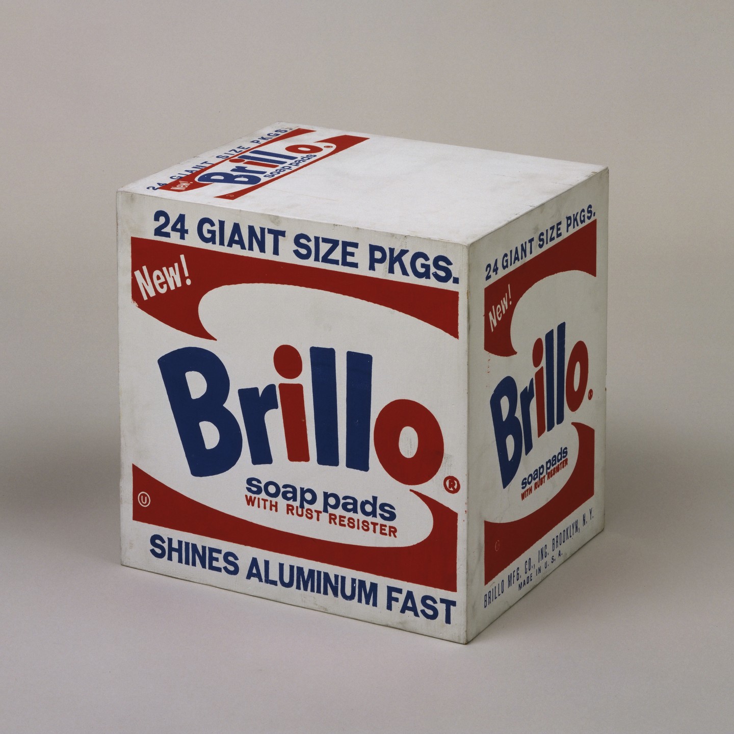 Andy Warhol, Brillo Box (1964; polimeri sinetici e serigrafia su legno, 43,3 x 43,2 x 36,5 cm; New York, MoMA)
