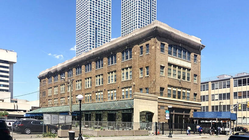 Il Pathside Building oggi
