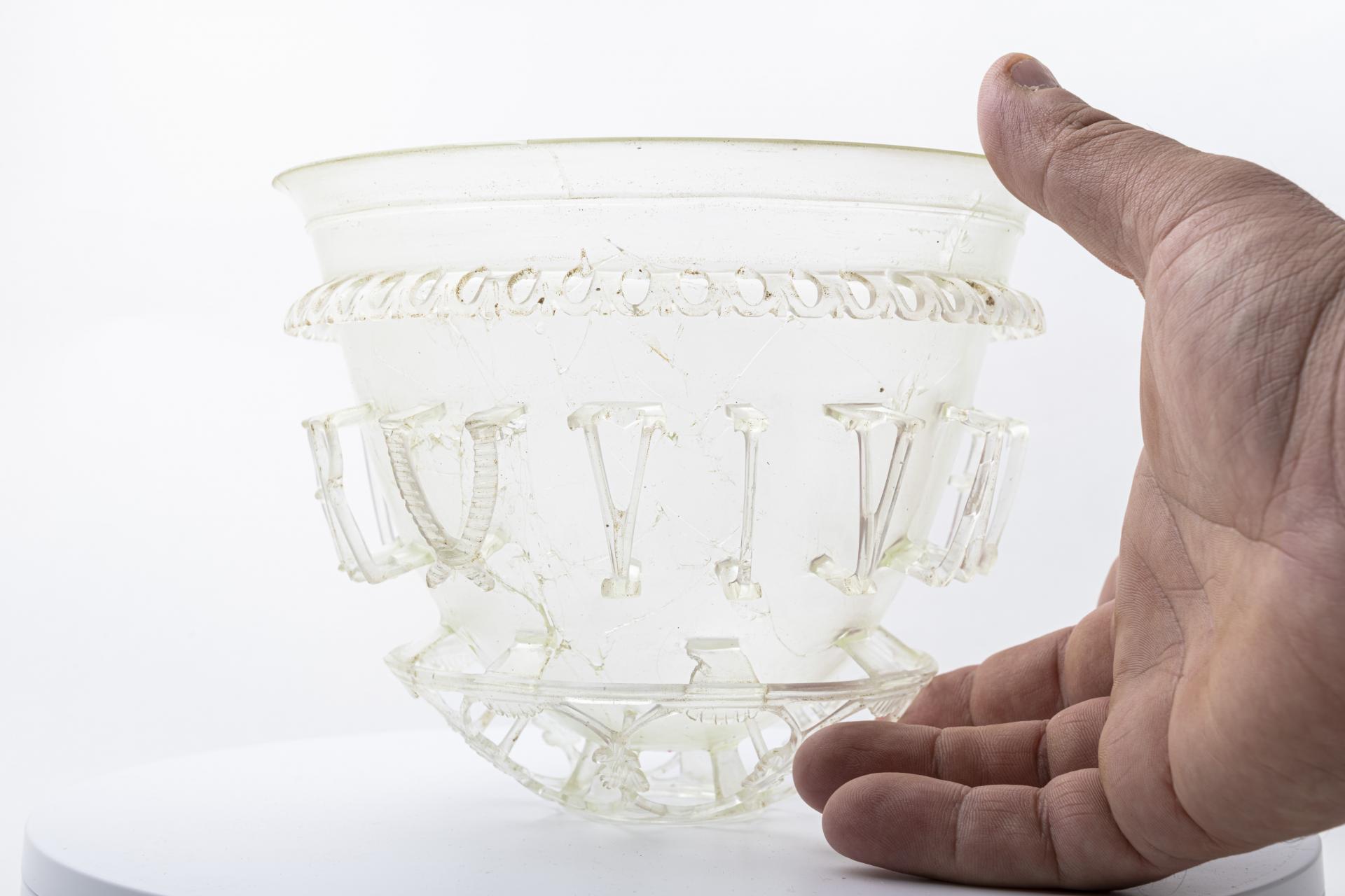 La coppa diatreta di Autun
