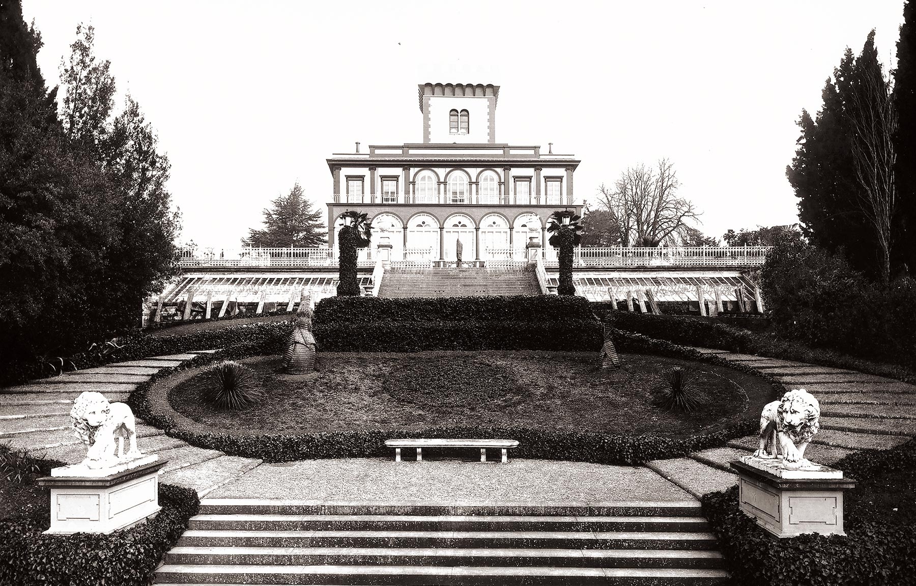 Fratelli Alinari, Villa Fabbricotti ripresa dal giardino (25 febbraio 1894)
 Fratelli Alinari, Villa Fabbricotti ripresa dal giardino (25 febbraio 1894)