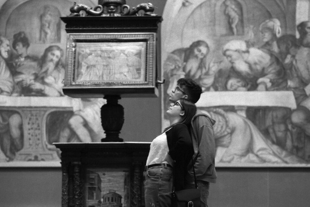 è Brescia_Gianni Berengo Gardin, Pinacoteca Tosio Martinengo, 2019
 è Brescia_Gianni Berengo Gardin, Pinacoteca Tosio Martinengo, 2019