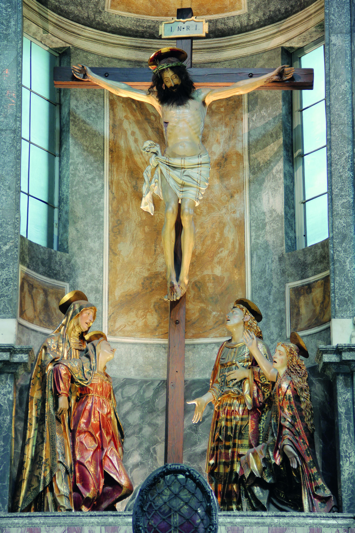 Giovanni Angelo del Maino, Maria Maddalena e San Giovanni Evangelista (prima del 1515; legno intagliato, dorato e dipinto, altezza 135 e 177 cm; Como, Duomo)
