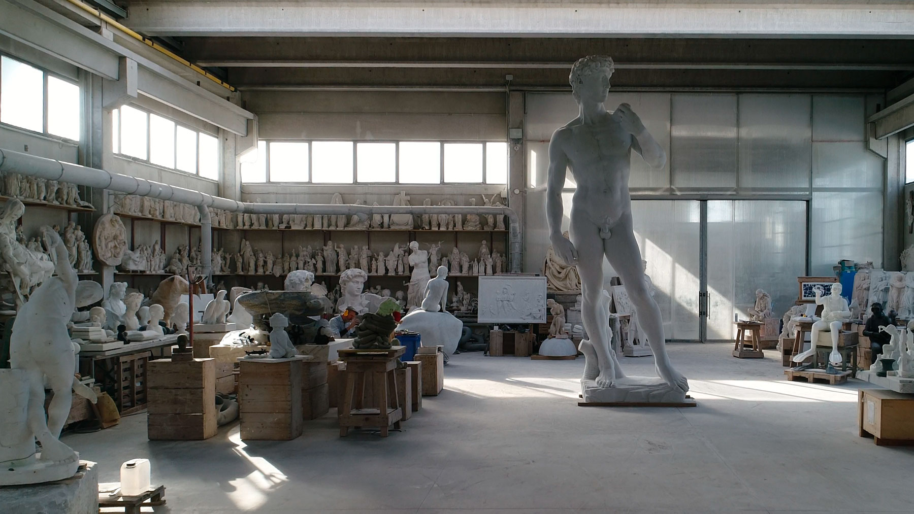 Fotogramma dal documentario Le mani dell'arte
