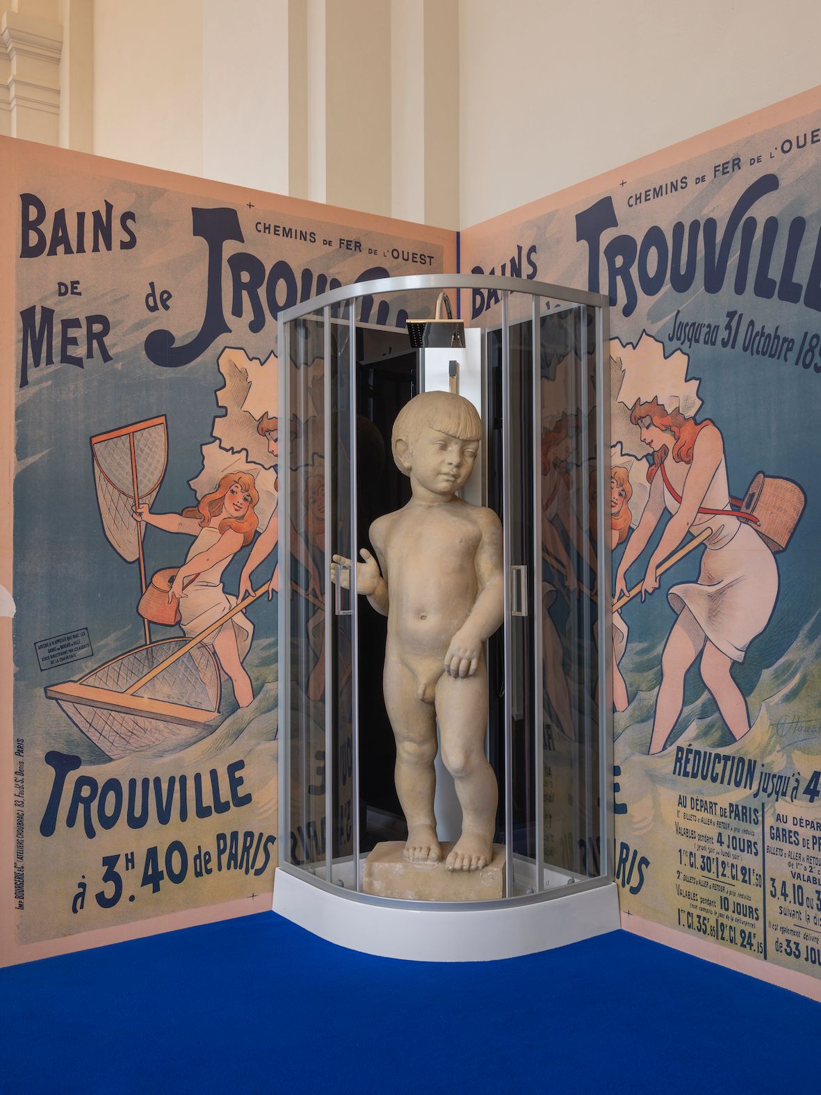 Allestimenti della mostra Marcher sur l'eau. Ph. Credit Julien Gremaud
