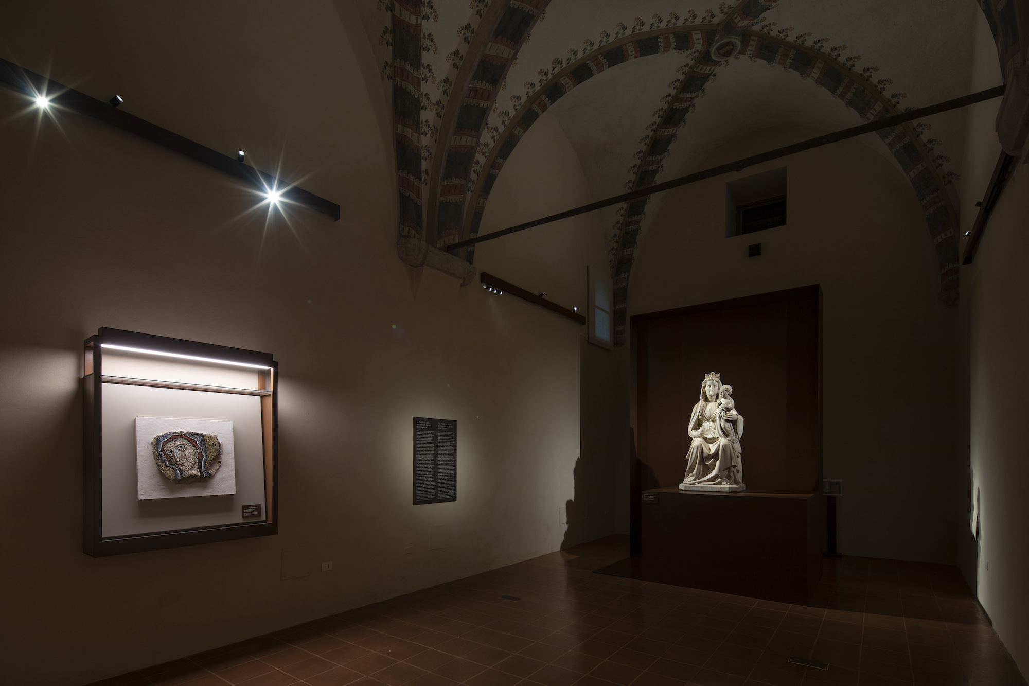 Nuovo allestimento della Madonna della Melagrana