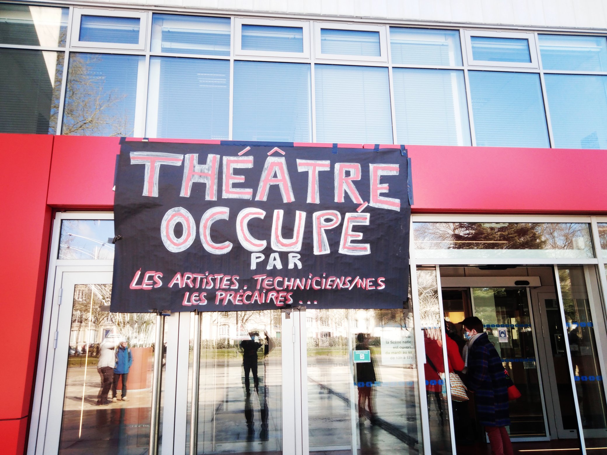 L'occupazione della Scène Nationale di Orléans
 L'occupazione della Scène Nationale di Orléans