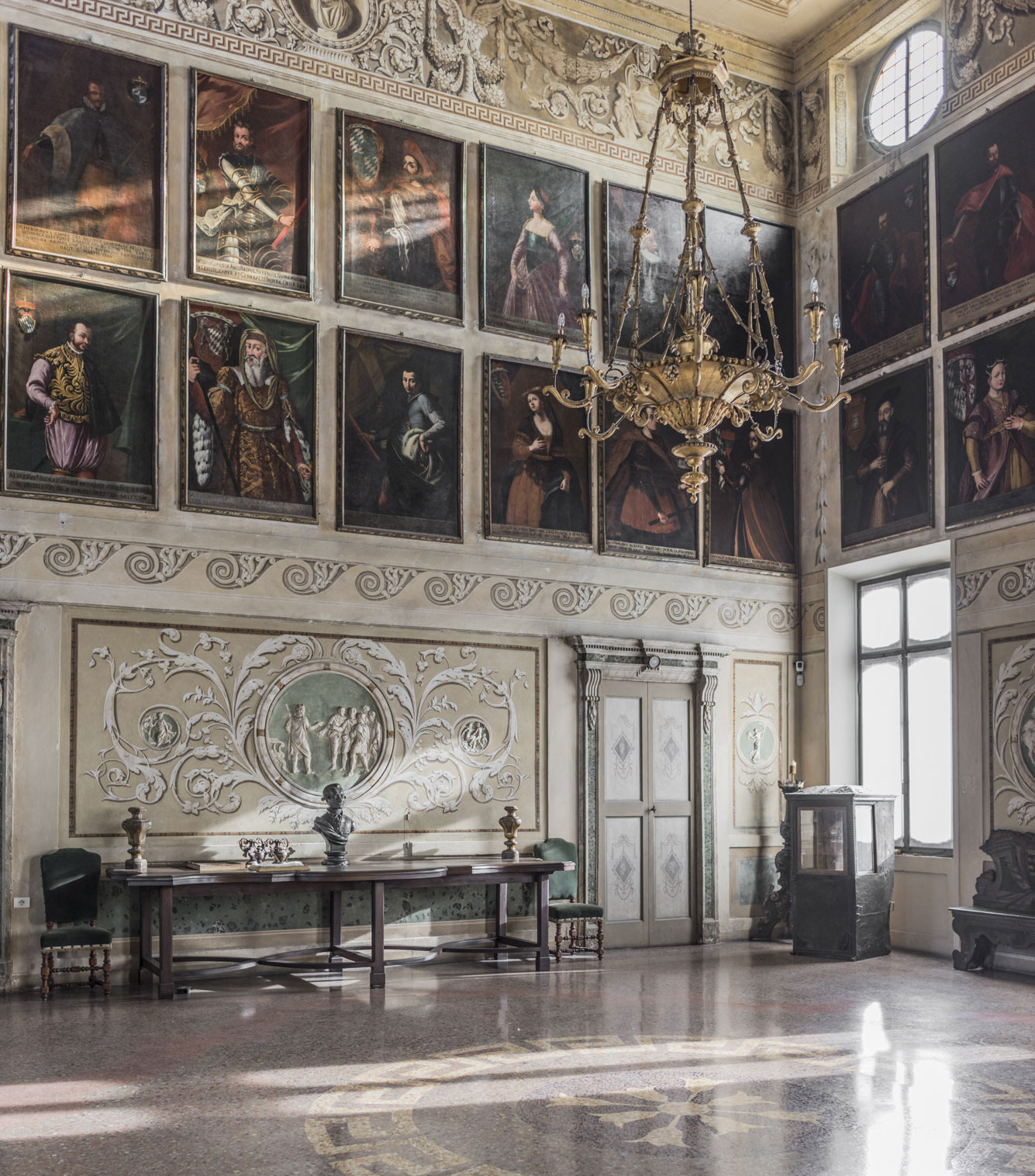 La sala degli antenati. Foto Palazzo d'Arco