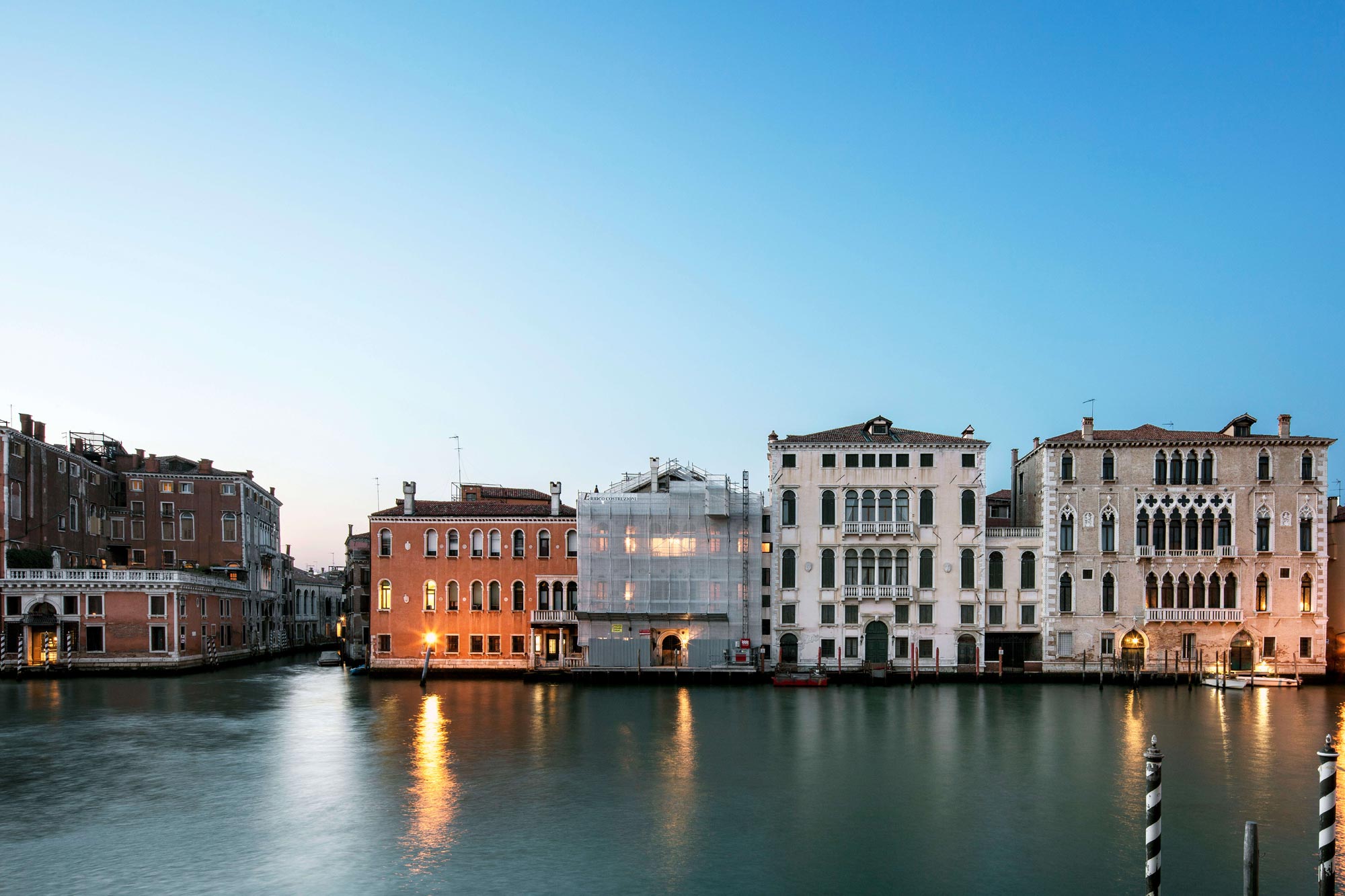 Palazzo Vendramin Grimani. Ph. Credit Patrick Tourneboeuf
 Palazzo Vendramin Grimani. Ph. Credit Patrick Tourneboeuf