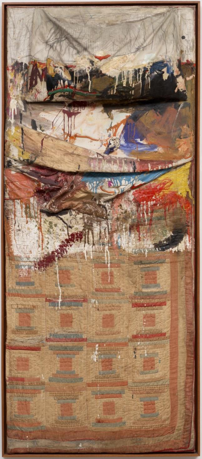 Robert Rauschenberg, Bed dalla serie Combine (1955; pittura a olio e grafite, su cuscino, coperta e lamiera, montati su un legno di supporto, 191,1 x 80 x 20,3 cm; New York, The Museum of Modern Art)
