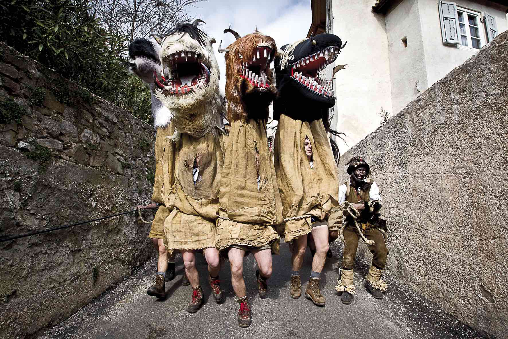 Stefano Torrione, Alto Adige - I Wudelen nei giorni della sfilata dell'Egetmann a Termeno
